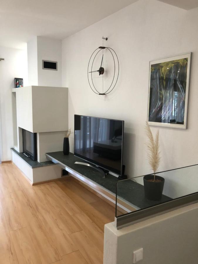 Vanessa House Luxury Apartments Скиатос Екстериор снимка
