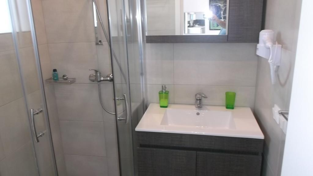 Vanessa House Luxury Apartments Скиатос Екстериор снимка