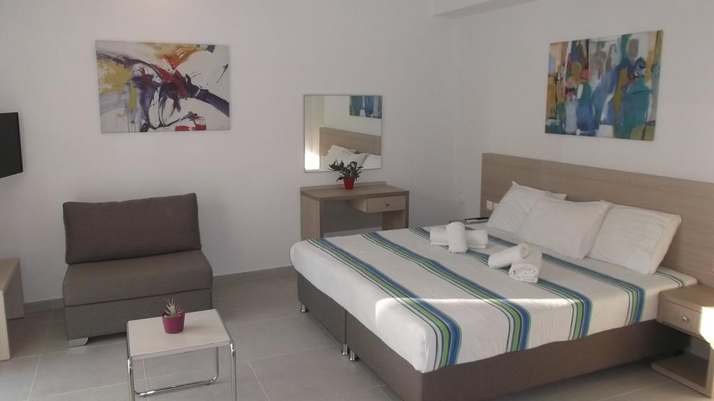 Vanessa House Luxury Apartments Скиатос Екстериор снимка