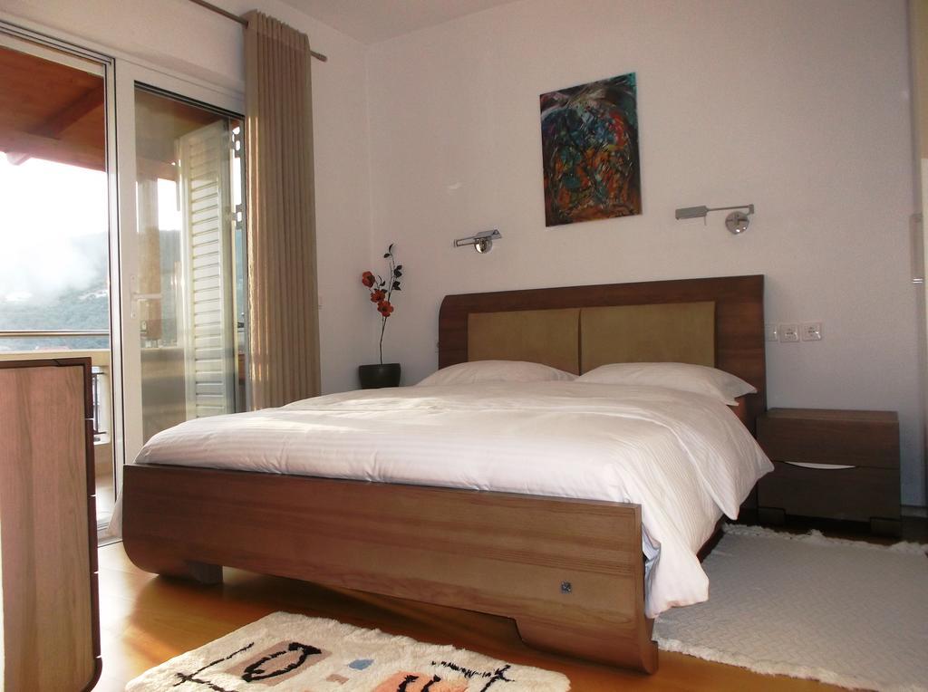 Vanessa House Luxury Apartments Скиатос Екстериор снимка