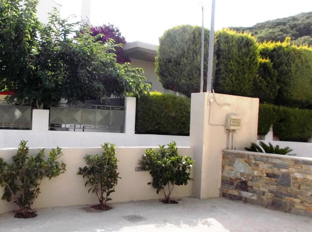 Vanessa House Luxury Apartments Скиатос Екстериор снимка